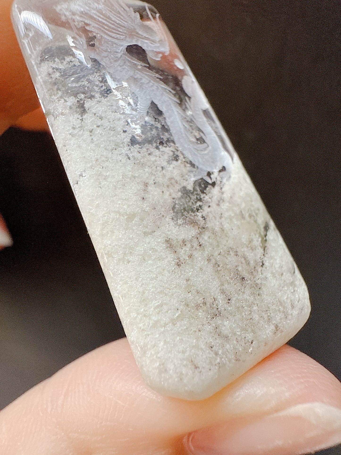 天然石 水晶 ガーデンクォーツ 龍 ドラゴン|豊かさを育て、現実を動かす