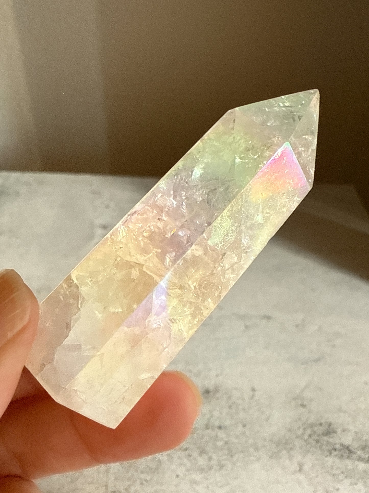 天然石 クラックオーラクォーツ タワー B 44g|光と幸運を引き寄せるプリズムタワー
