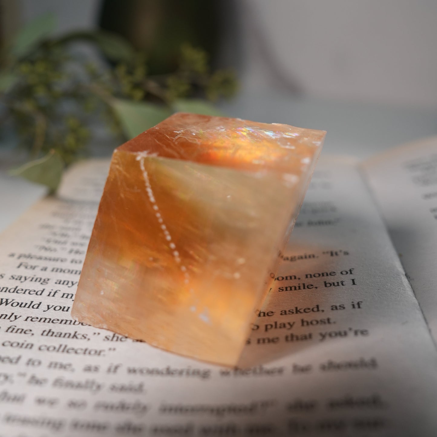 天然石 ハニーカルサイト フリーフォーム|心をほどき、自分のペースを取り戻す石