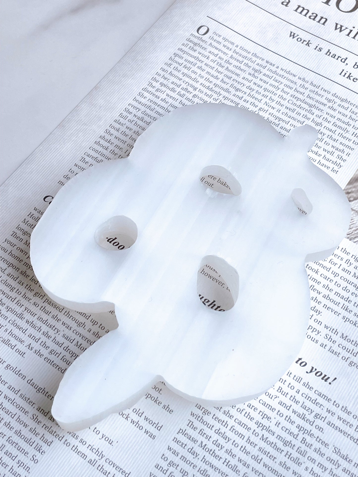 金運と集中力を高める神聖な守り石|セレナイト 蛇形 Selenite Snake