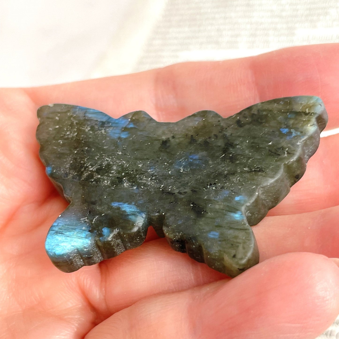 天然石 ラブラドライト 蝶形|新しい自分に出会える石