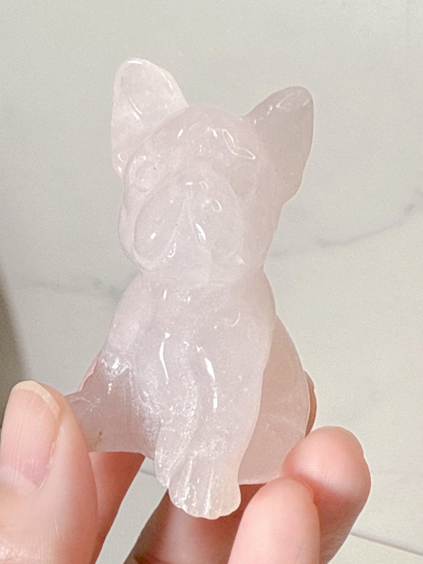 ローズクォーツ フレンチブルドック｜優しく寄り添ってくれる Rose Quartz French Bulldog