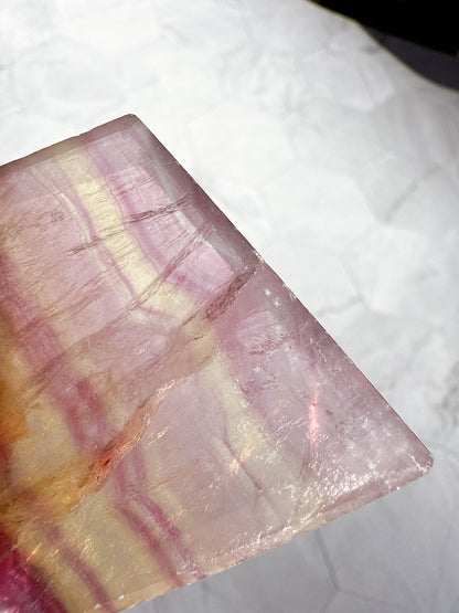 送料無料 天然石 フローライト 4点セット（雲・ダイヤ・フレーム・月）｜自分の光に気づく