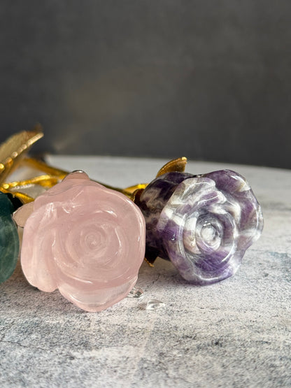 アメジスト バラ 薔薇｜心をほどく静かな一輪