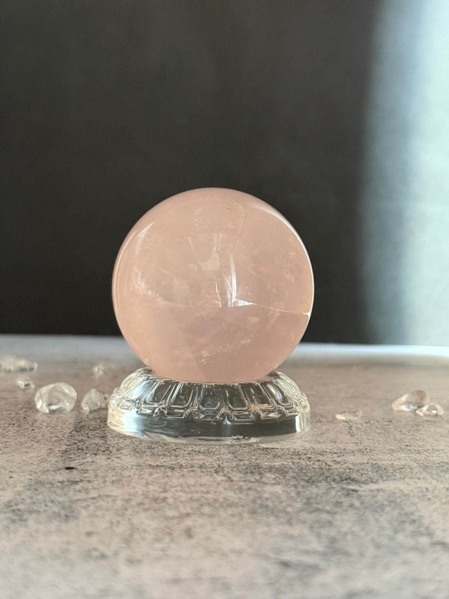 天然石 ローズクォーツ スフィア 44mm｜優しさを思い出す