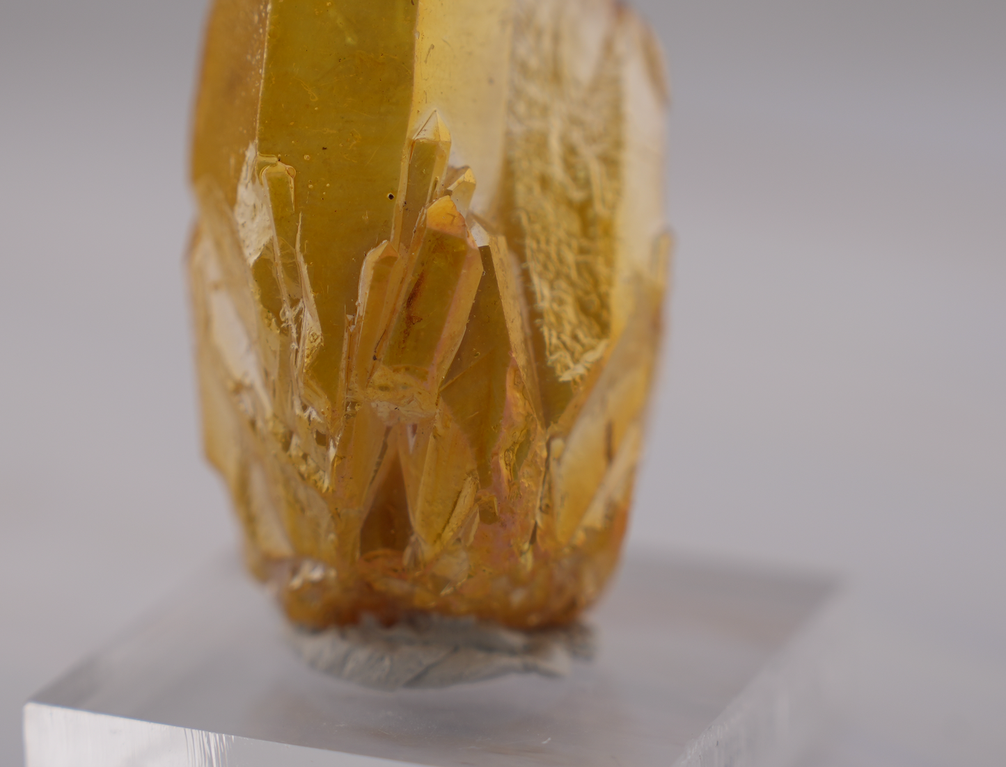 イエローオーラクォーツ クラスター ｜金運を引き寄せる天然石・パワーストーン