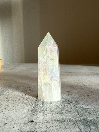 天然石 クラックオーラクォーツ タワー B 44g｜光と幸運を引き寄せるプリズムタワー