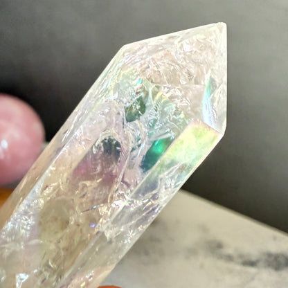 天然石 クラックオーラクォーツ タワー H36g｜光と幸運を引き寄せるプリズムタワー