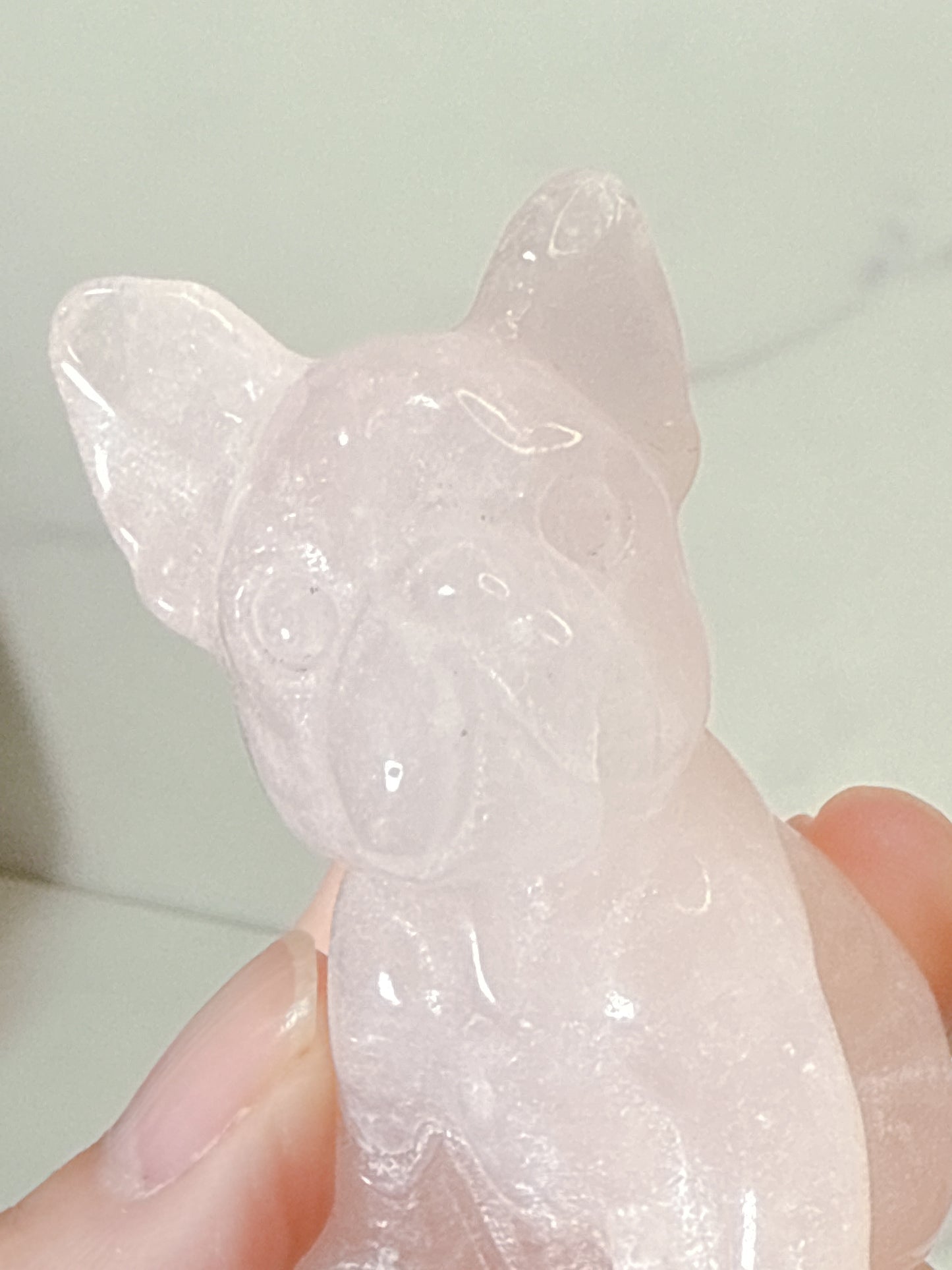 ローズクォーツ フレンチブルドック｜優しく寄り添ってくれる Rose Quartz French Bulldog