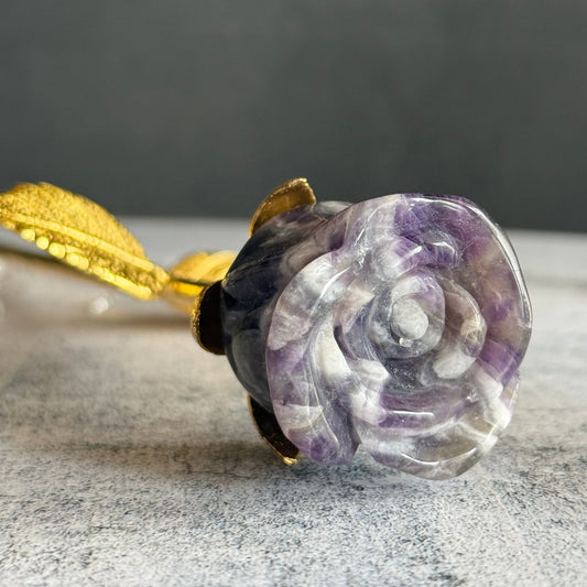 アメジスト バラ 薔薇｜心をほどく静かな一輪