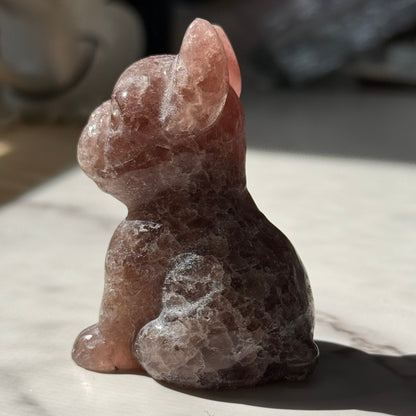 ストロベリークォーツ ブルドッグ 犬