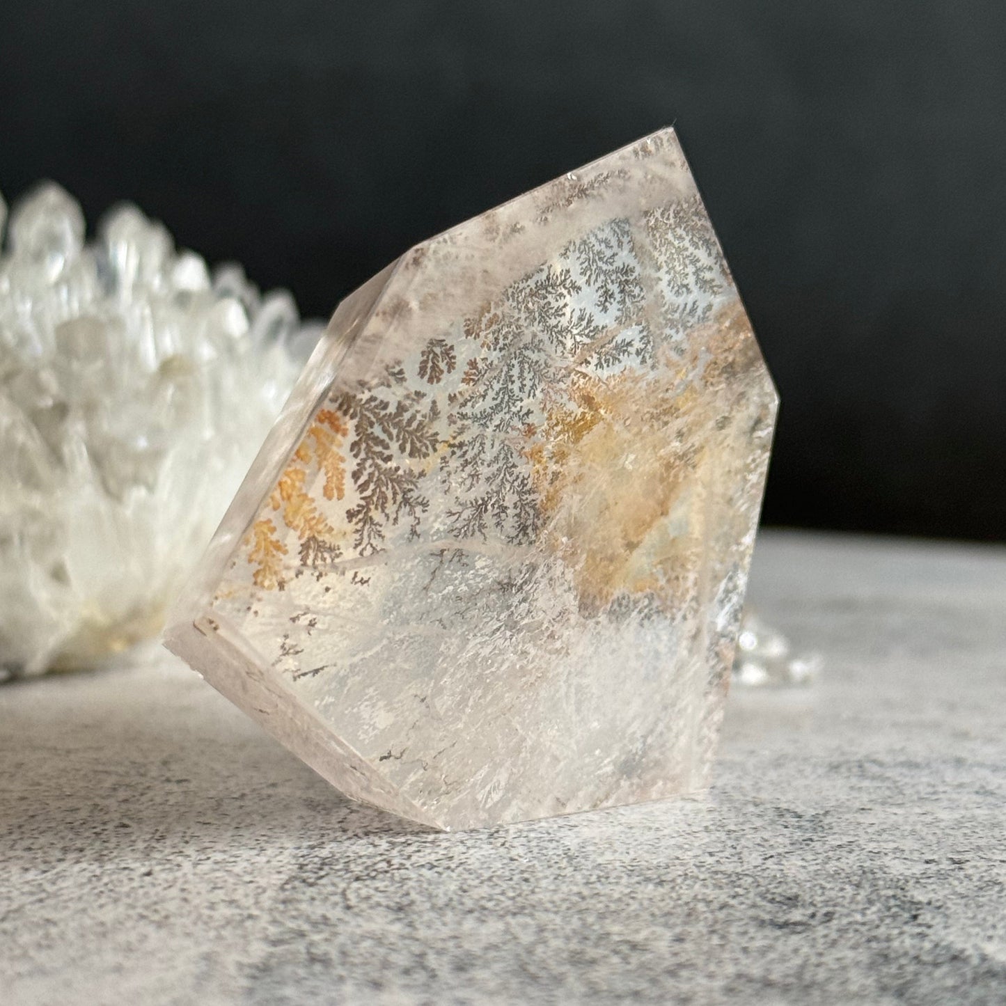 デンドリ・ローズクォーツ フリーフォーム Dendritic Rose Quartz Freeform