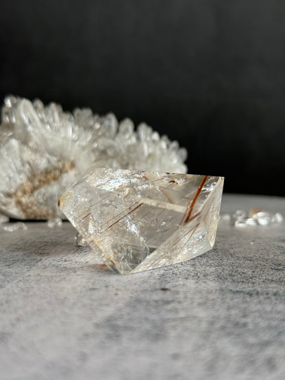 ゴールデンルチルクォーツ フリーフォーム 虹入り 金運上昇