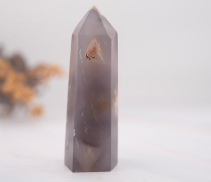 花咲く未来を運ぶ石｜フラワーアゲート タワー flower agate tower