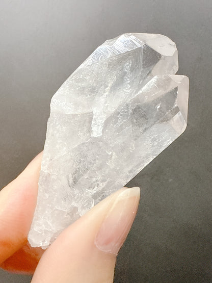 送料無料 水晶 クリアクォーツ  ポイント｜内側の静けさを取り戻す