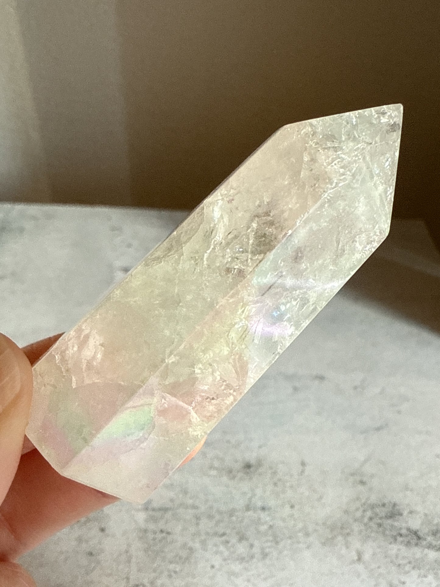 天然石 クラックオーラクォーツ タワー B 44g｜光と幸運を引き寄せるプリズムタワー