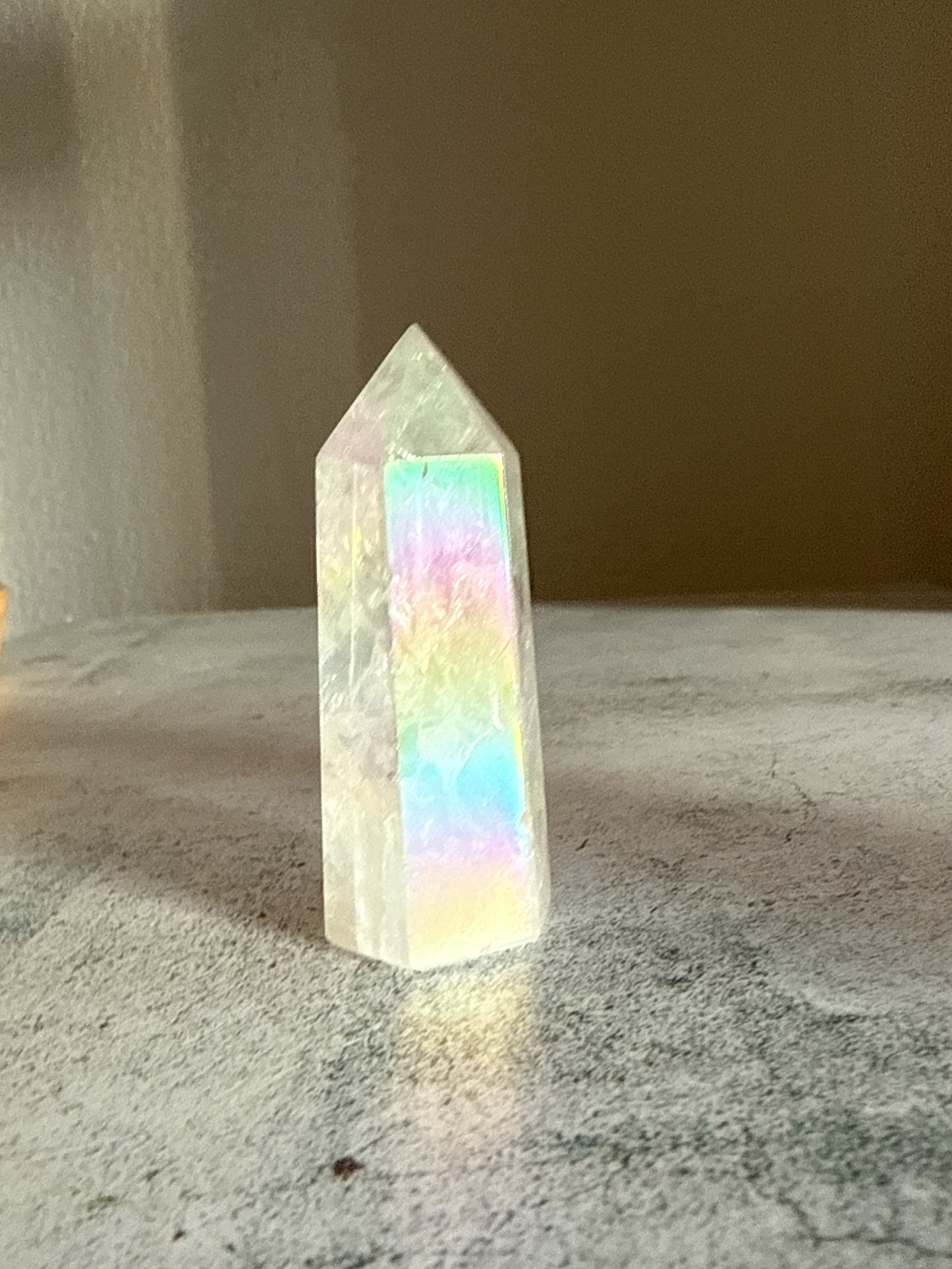 天然石 クラックオーラクォーツ タワー B 44g｜光と幸運を引き寄せるプリズムタワー