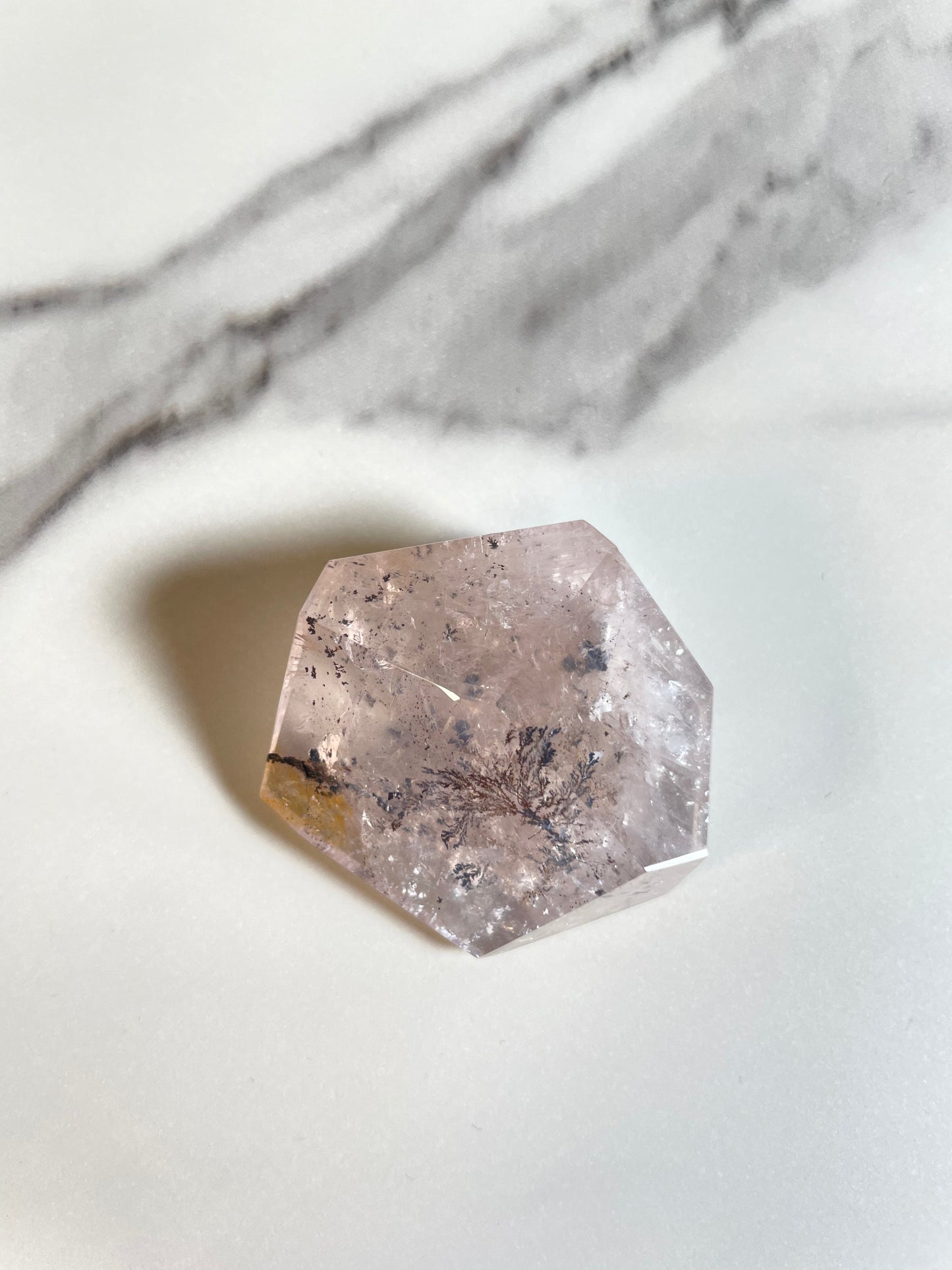 好かれたい方から好かれる｜デンドリ・ローズクォーツ フリーフォーム Dendritic Rose Quartz Freeform