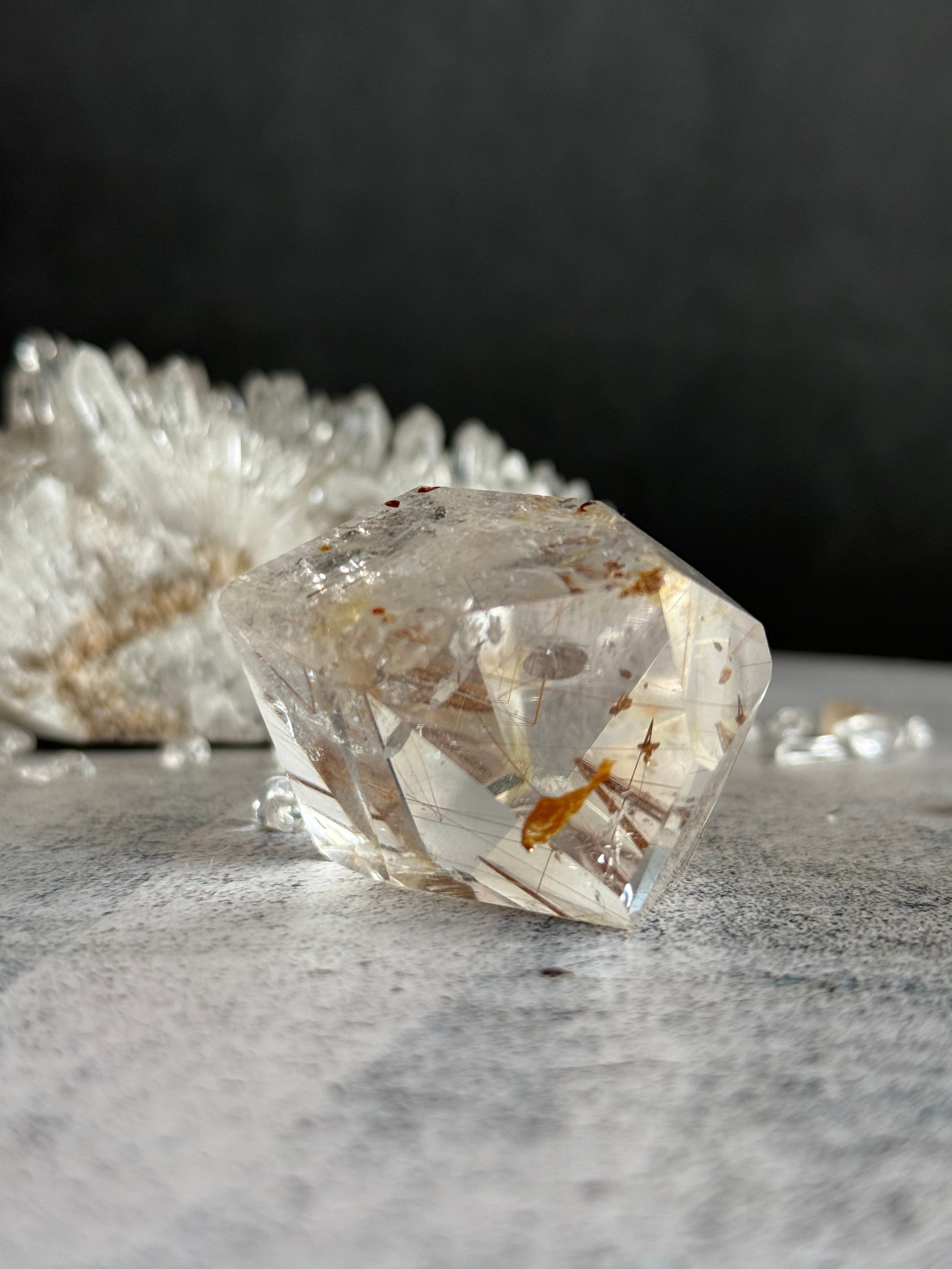 ゴールデンルチルクォーツ フリーフォーム 虹入り 一点もの | 石の