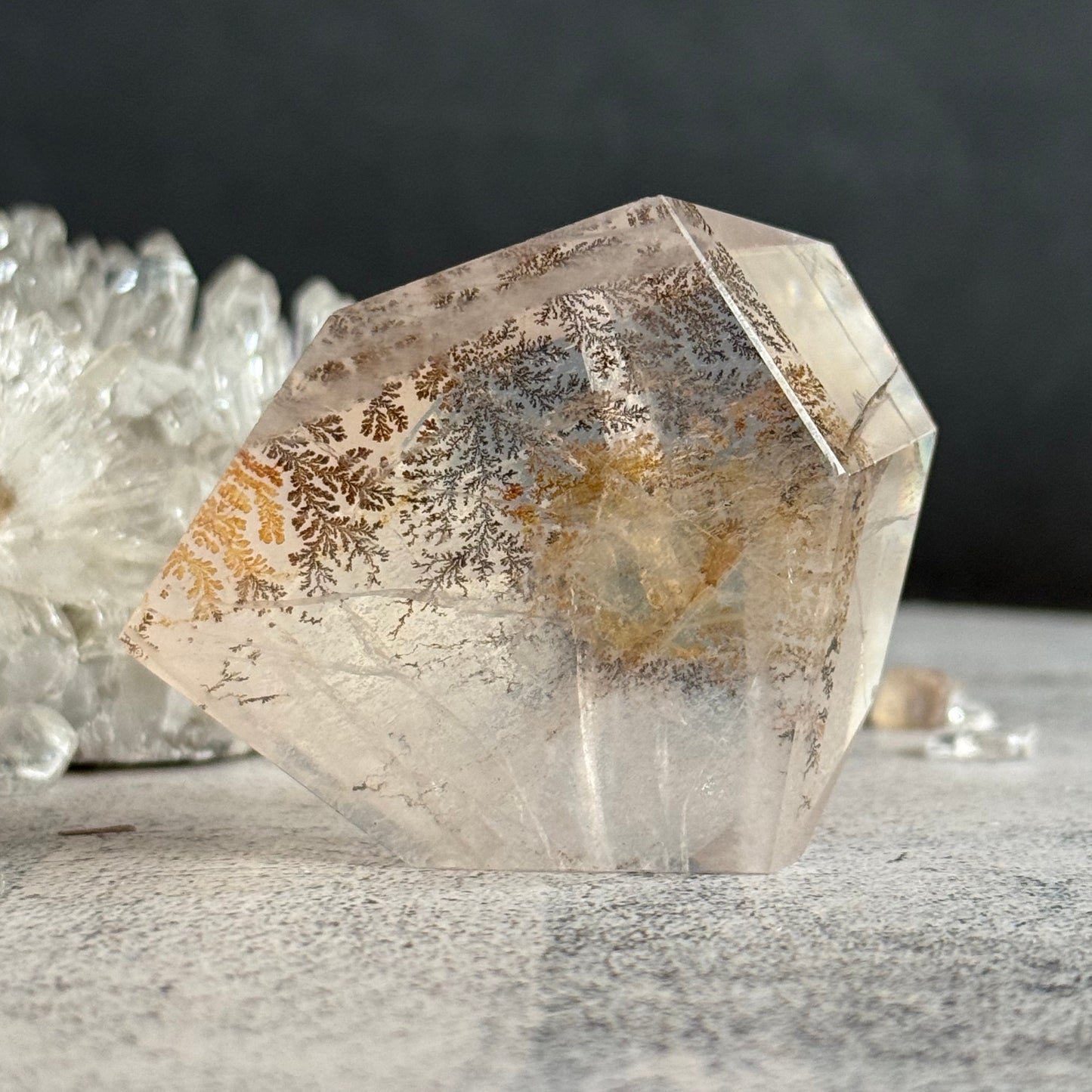 デンドリ・ローズクォーツ フリーフォーム Dendritic Rose Quartz Freeform