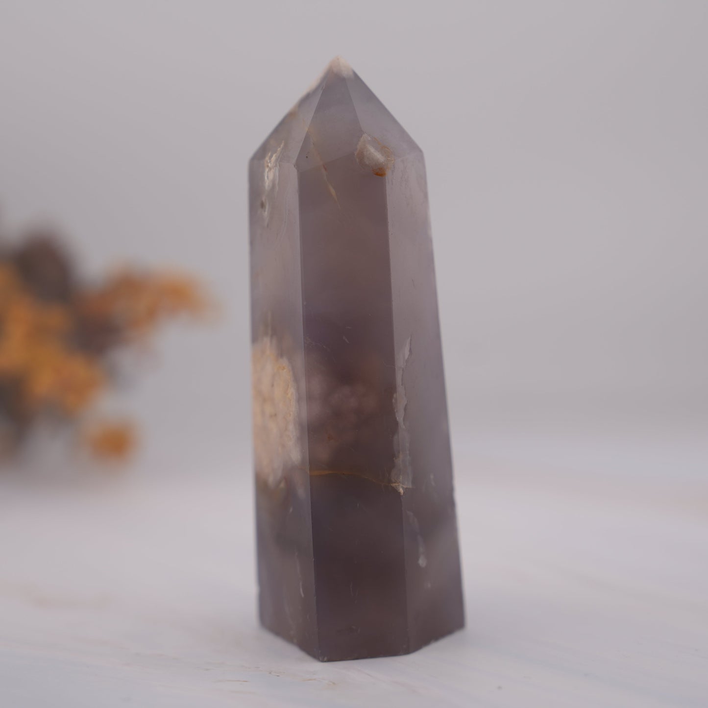 心に春を呼び戻す｜ブラックドゥルージー フラワーアゲート タワー Black Druzy Flower Agate Tower