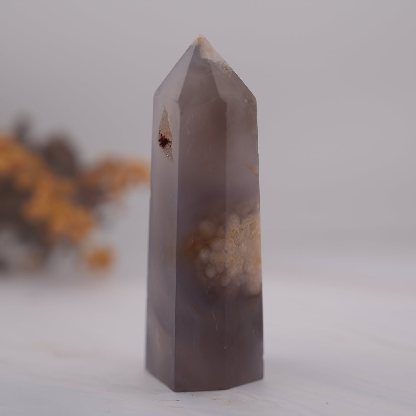 心に春を呼び戻す｜ブラックドゥルージー フラワーアゲート タワー Black Druzy Flower Agate Tower