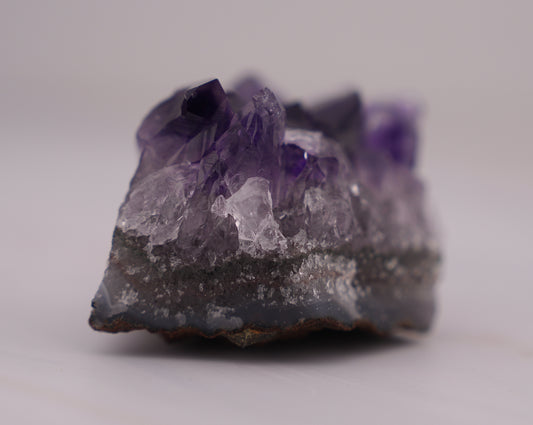 心を落ち着かせて愛される穏やかな私になれる美しき石｜ウルグアイ　アメジスト フリーフォーム Amethyst Freeform