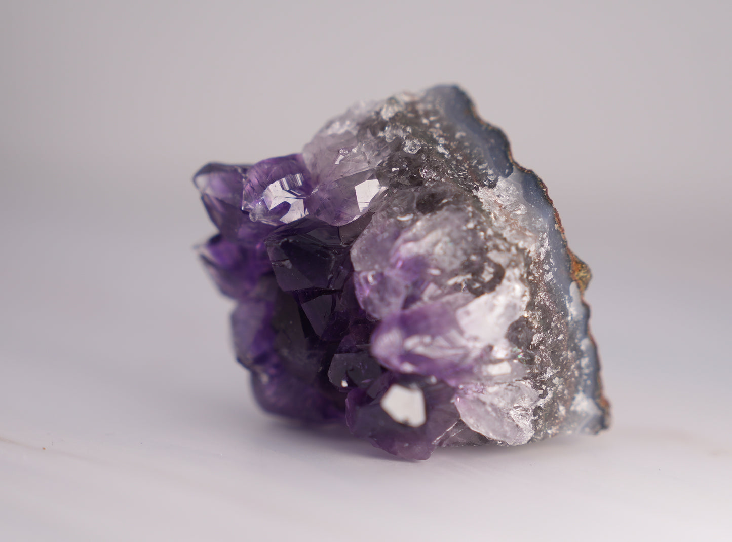 心を落ち着かせて愛される穏やかな私になれる美しき石｜ウルグアイ　アメジスト フリーフォーム Amethyst Freeform