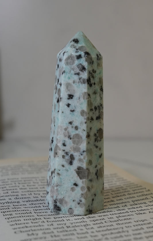 キウイクォーツ（セサミジャスパー）｜やりたいことを軽やかに進められる応援石