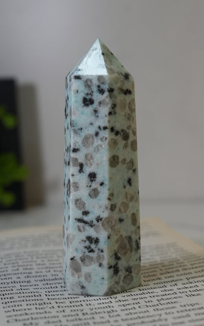 キウイクォーツ（セサミジャスパー）｜やりたいことを軽やかに進められる応援石