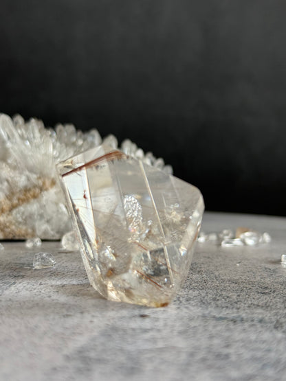 ゴールデンルチルクォーツ フリーフォーム 虹入り 金運上昇