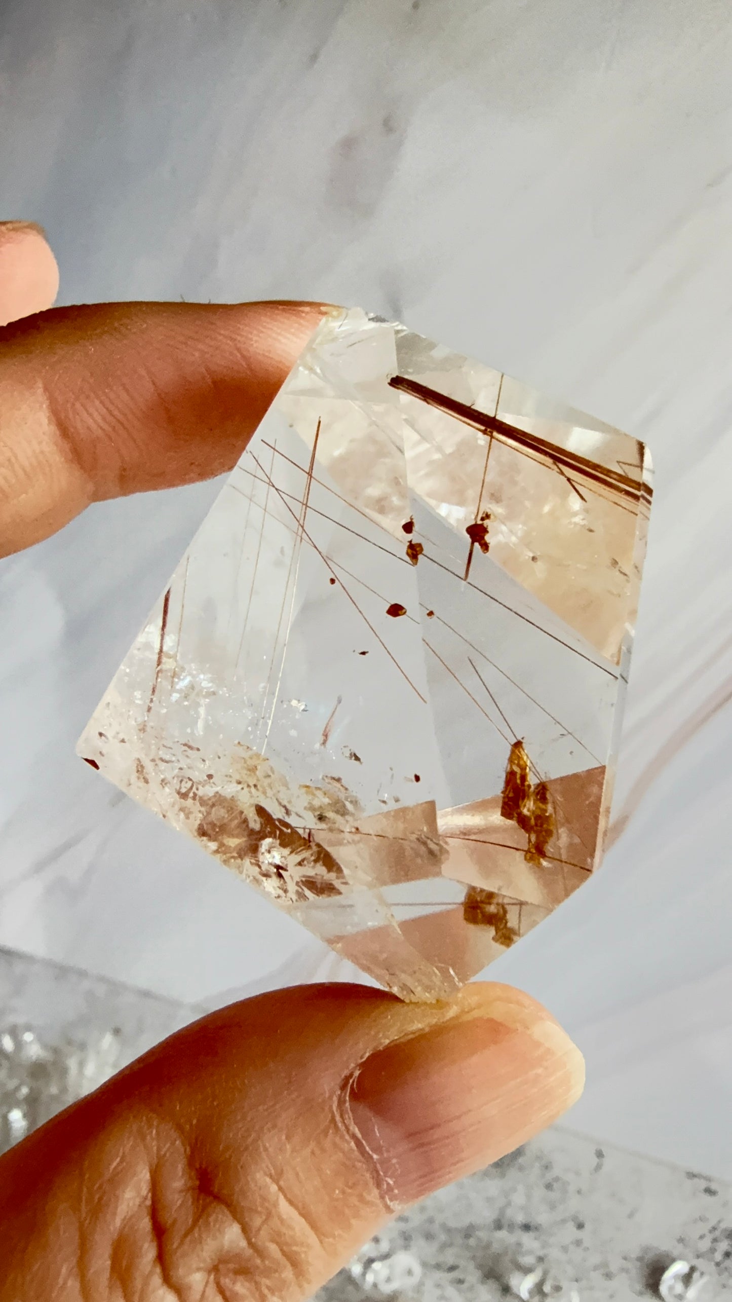 ゴールデンルチルクォーツ フリーフォーム 虹入り 金運上昇