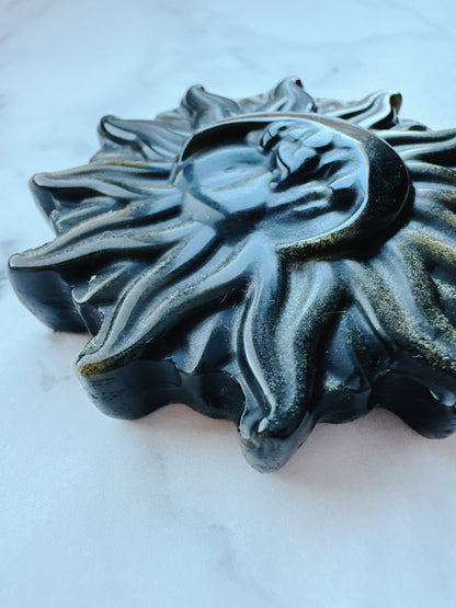 人間関係の悩みが解決する石｜ゴールデンオブシディアン ムーンフェイス型 Golden Obsidian Moon Face