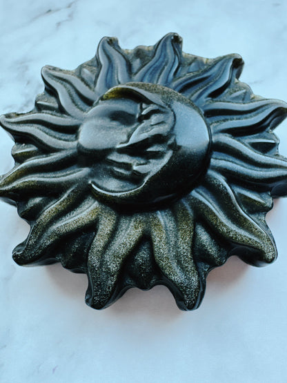 人間関係の悩みが解決する石｜ゴールデンオブシディアン ムーンフェイス型 Golden Obsidian Moon Face